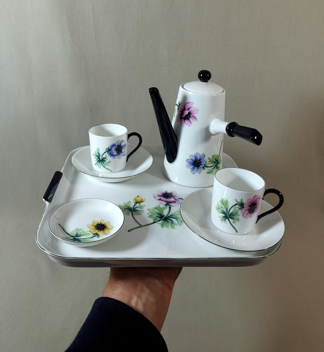 Service T&ecirc;te &agrave; T&ecirc;te &agrave; Caf&eacute; ou Chocolat Ancien, Porcelaine de Limoges, D&eacute;cor Peint  de Fleurs