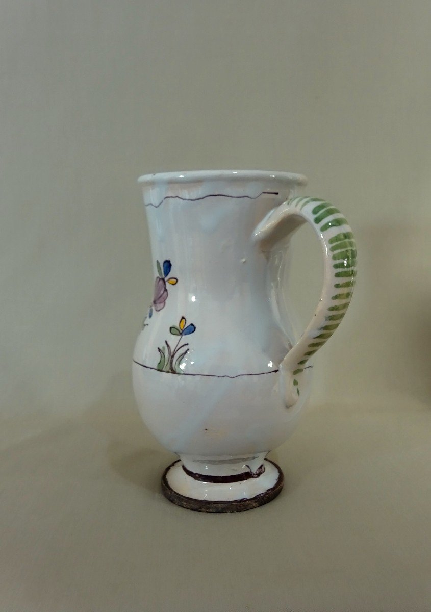 Pitcher 18th Century, Polychrome Earthenware, Manufacture Brian In Sainte Foy La Grande-photo-2