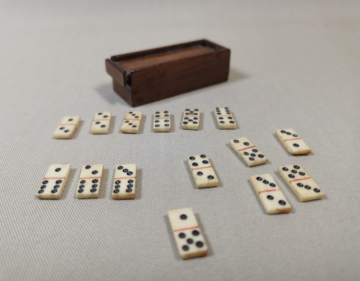 Antique Miniature Dominoes Game, 19th Century. Rosewood Box-photo-3