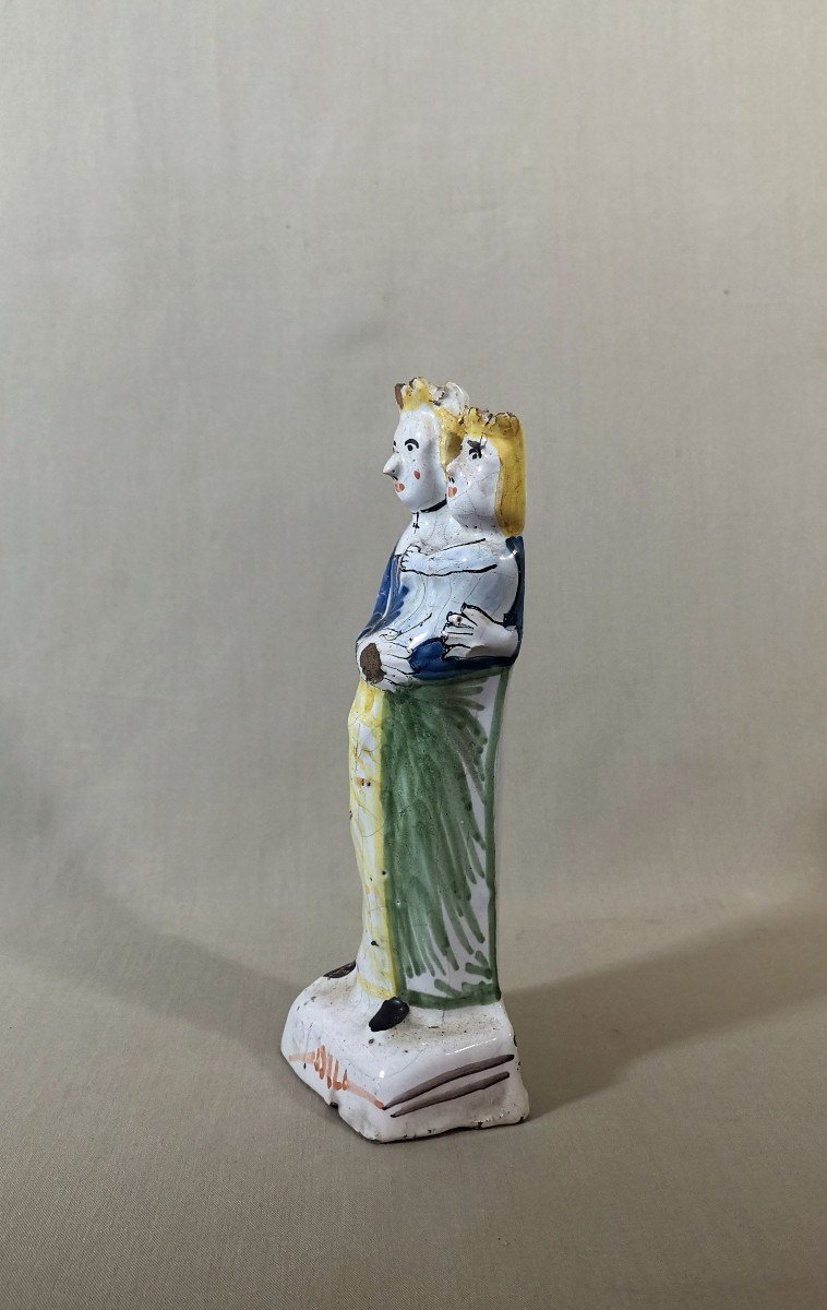 Vierge à l'Enfant du XVIII en Faïence Stannifère, Manufacture de Saint Denis sur Sarthon-photo-5