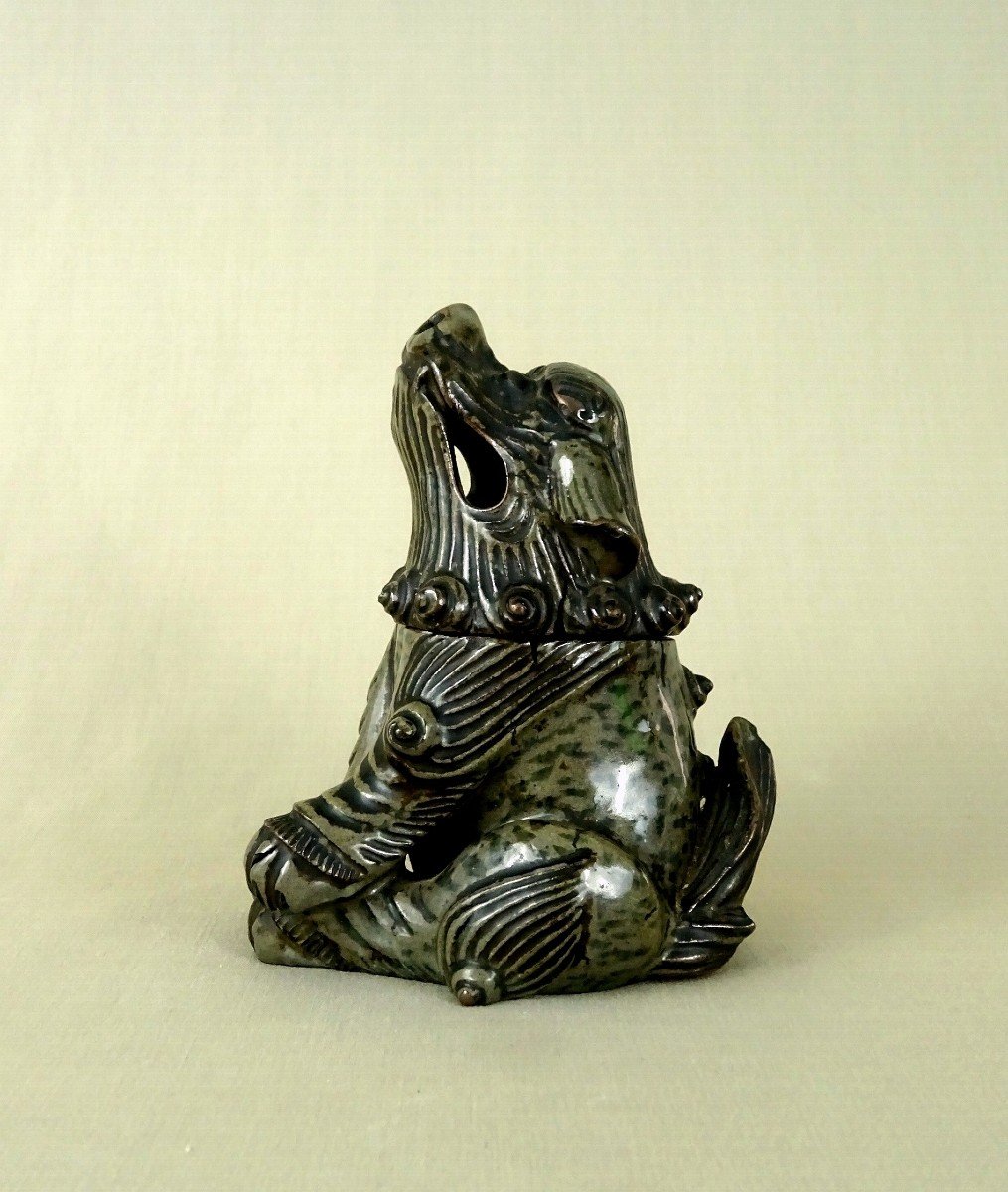 Japon XVIIIe, Brule Parfum Figurant un Shishi ou Komainu, Chiens-Lions Gardiens des Temples