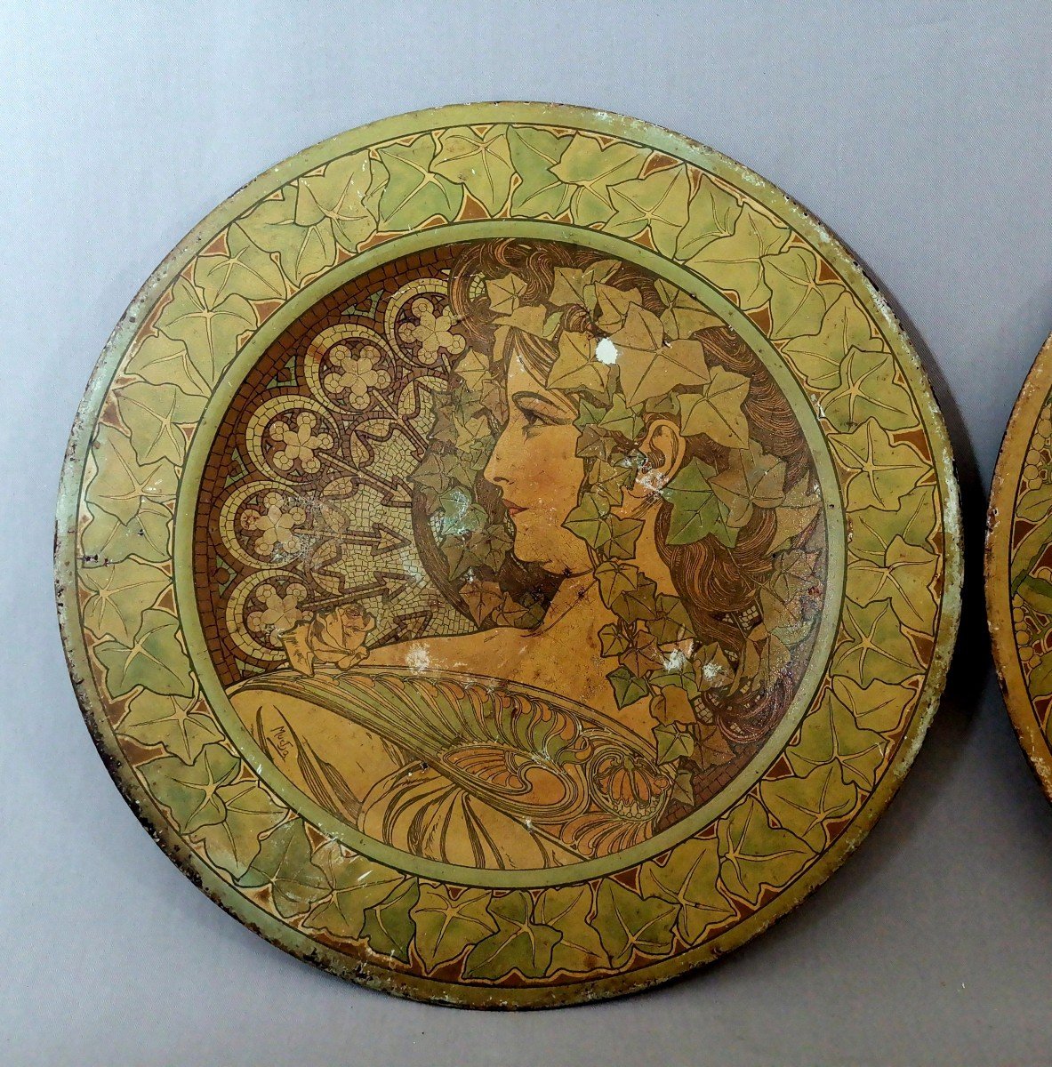 Alphonse Mucha, Pair F Art Nouveau Plates, Screen-printed Sheet Metal, Ivy & Laurel, Circa 1900-photo-3