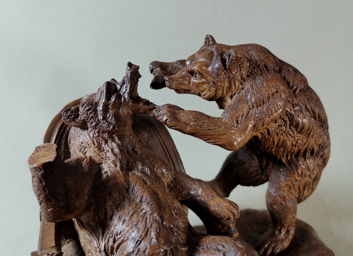 Sculpture Of A Dentist Bear, Exceptional Black Forest Work, Certainly, In Walnut, 19th Century-photo-3