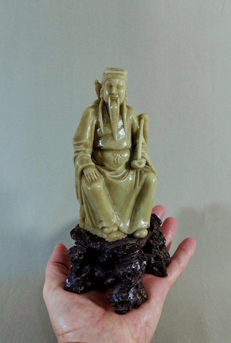 China 19th Century, Qing Dynasty, Dignitary Figure, Steatite Sage, Shaded Green Color-photo-8