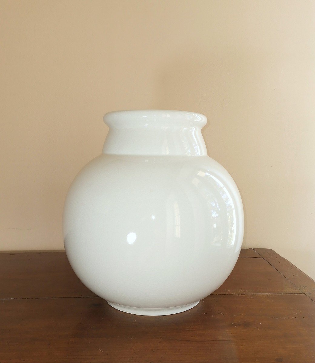 Manufacture De Sèvres, Félix Aubert N°18, Art Deco Vase 1920 With Cracked Ivory White Glaze 