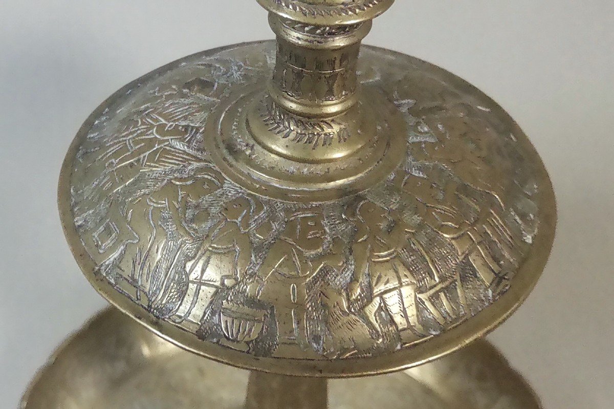 19th Century Brass Candlestick Or Torch With Engraved Decoration Of Characters,  Iran Qajar Art-photo-2