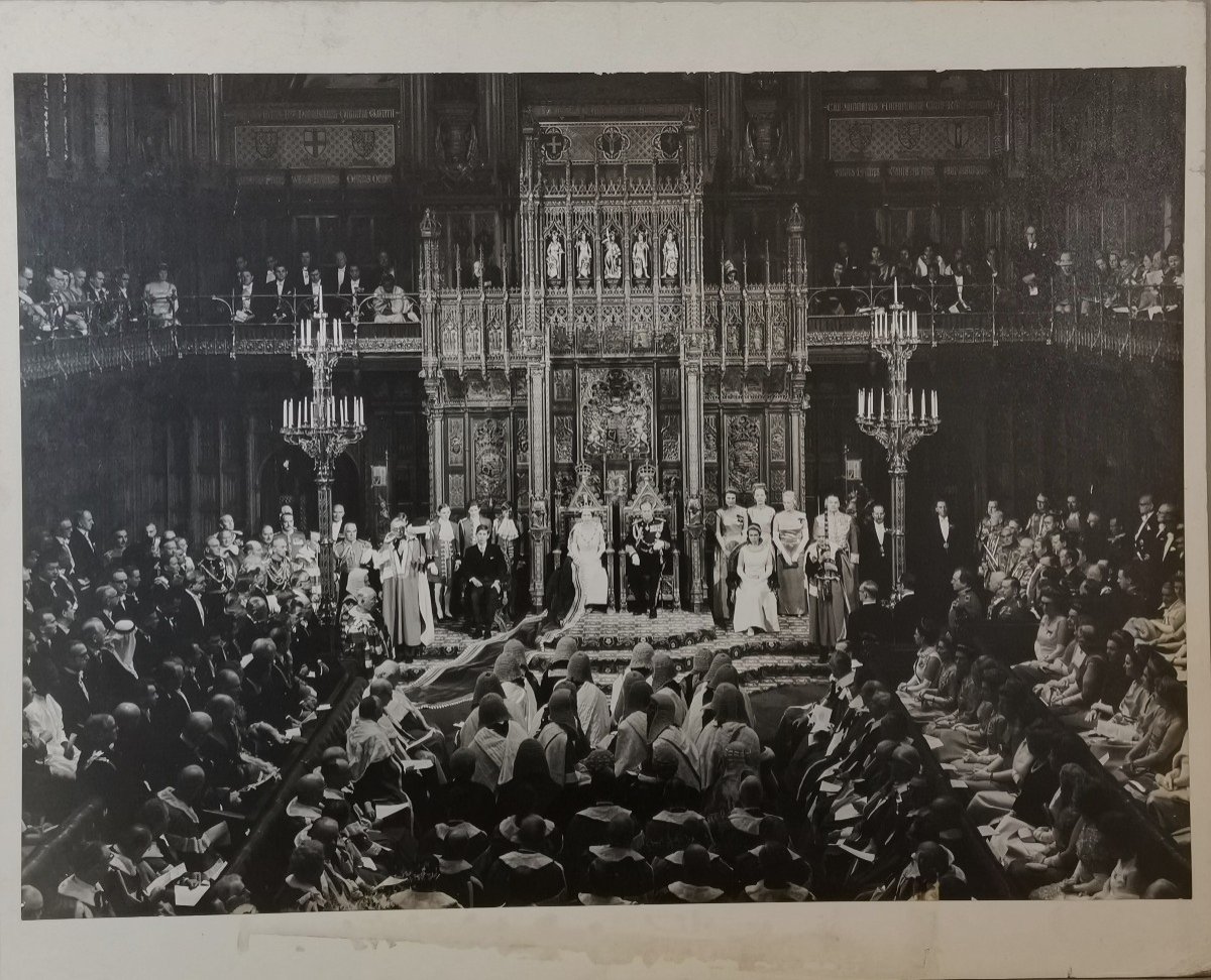 Queen Elizabeth Ii, State Opening Of Parliament, October 31, 1967, Fox Photo Ltd Photograph-photo-2