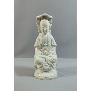 Guanyin en Porcelaine Blanc de Chine, Chine, Dehua, Epoque Kangxi, XVIIe Siècle