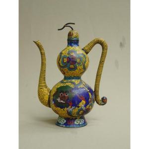 Chine XIXe, Aiguière En Emaux Cloisonnés, De Forme Double Gourde, Ou Cucurbitacée