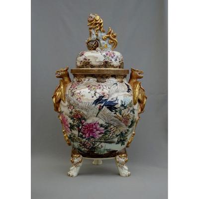 Important Pot Covered, Old Sandstone From Satsuma Ovens, Japan Meiji Period, Rich Decor Of Cranes, Peonies, Blossoming Plum Trees