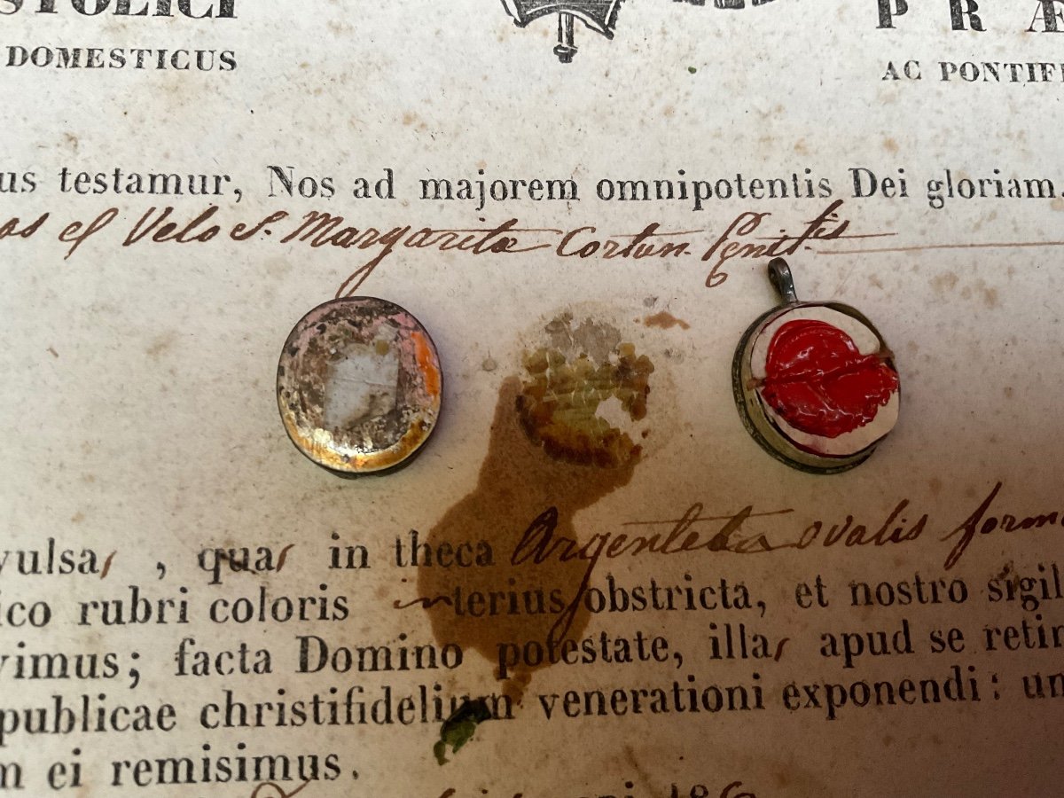 Capsule- Reliquaire (encolpion) De La Sainte Marguerite De Cortona Avec Identhique Anno 1852-photo-1