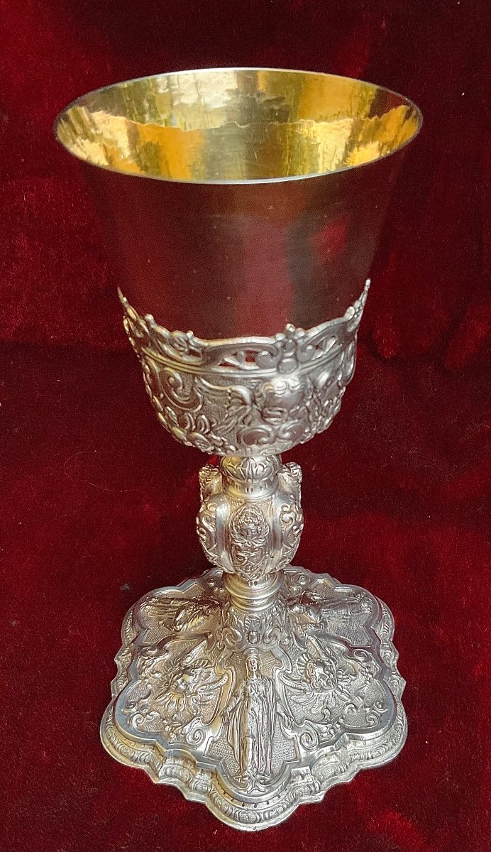 Calice D‘eucharistie  En Argent ,repoussé ,ciselé à Décor Renaissance, Italie Début XVIIIeme