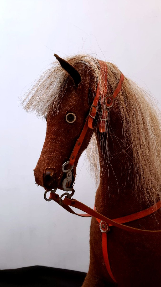 Grand cheval à bascule. Bois et tissu, crin naturel.  1940/50-photo-1