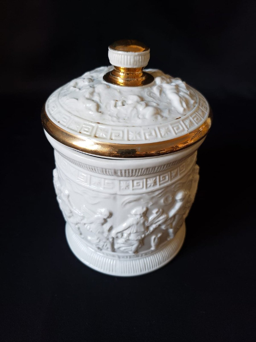 Porcelain Tobacco Pot Decorated With Nymphs-photo-4