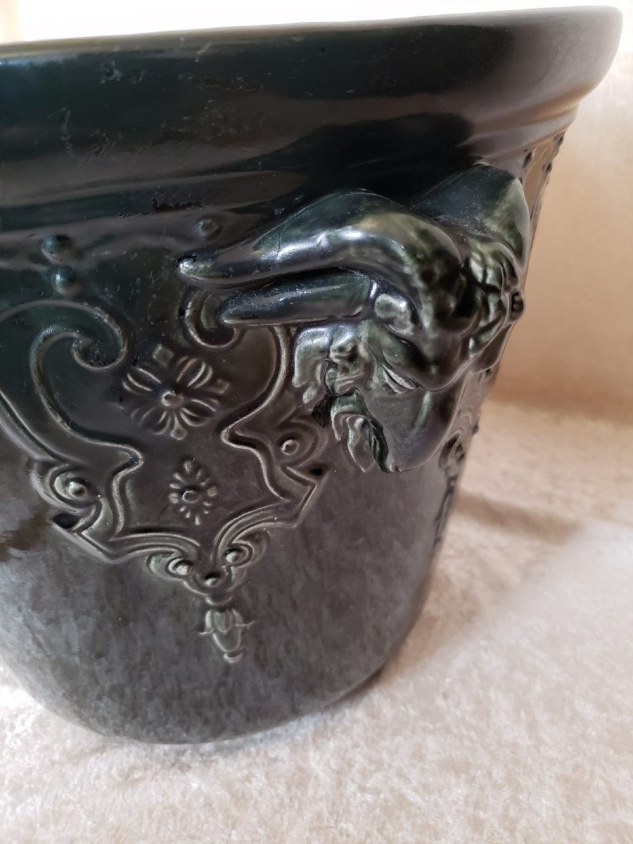 Large Bronze-colored Ceramic Planter In The Renaissance Style - Aries Head Handles.-photo-4