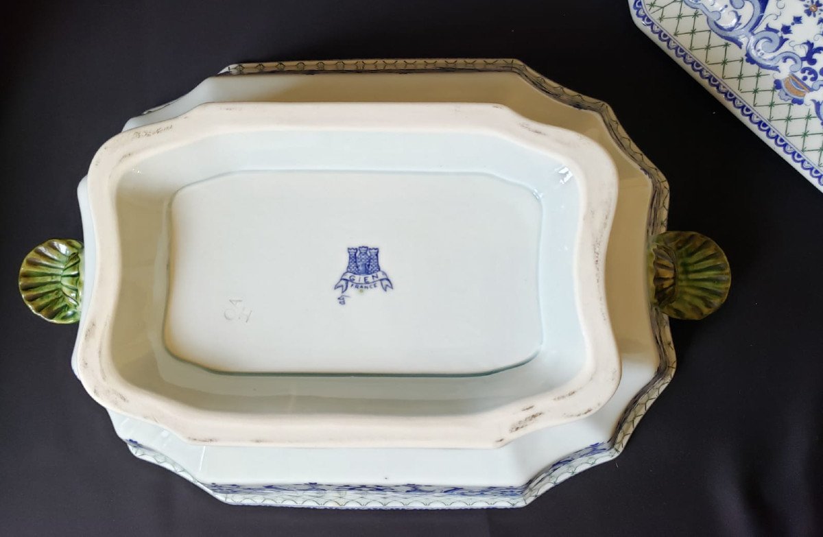 Large Vegetable Dish With Its Presentation Tray In Gien. 1938-photo-3