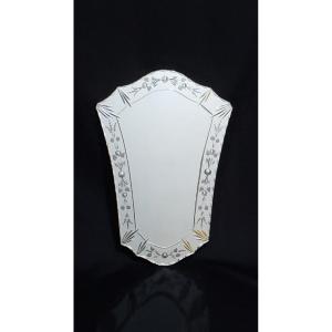 Venetian Style Mirror With Engraved Flower Decoration. 1960/70