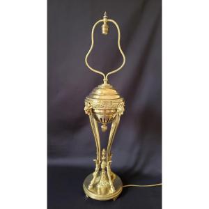 Importante lampe de bureau en bronze de style Empire d&eacute;but XX&deg;.  Hauteur 77 cm.