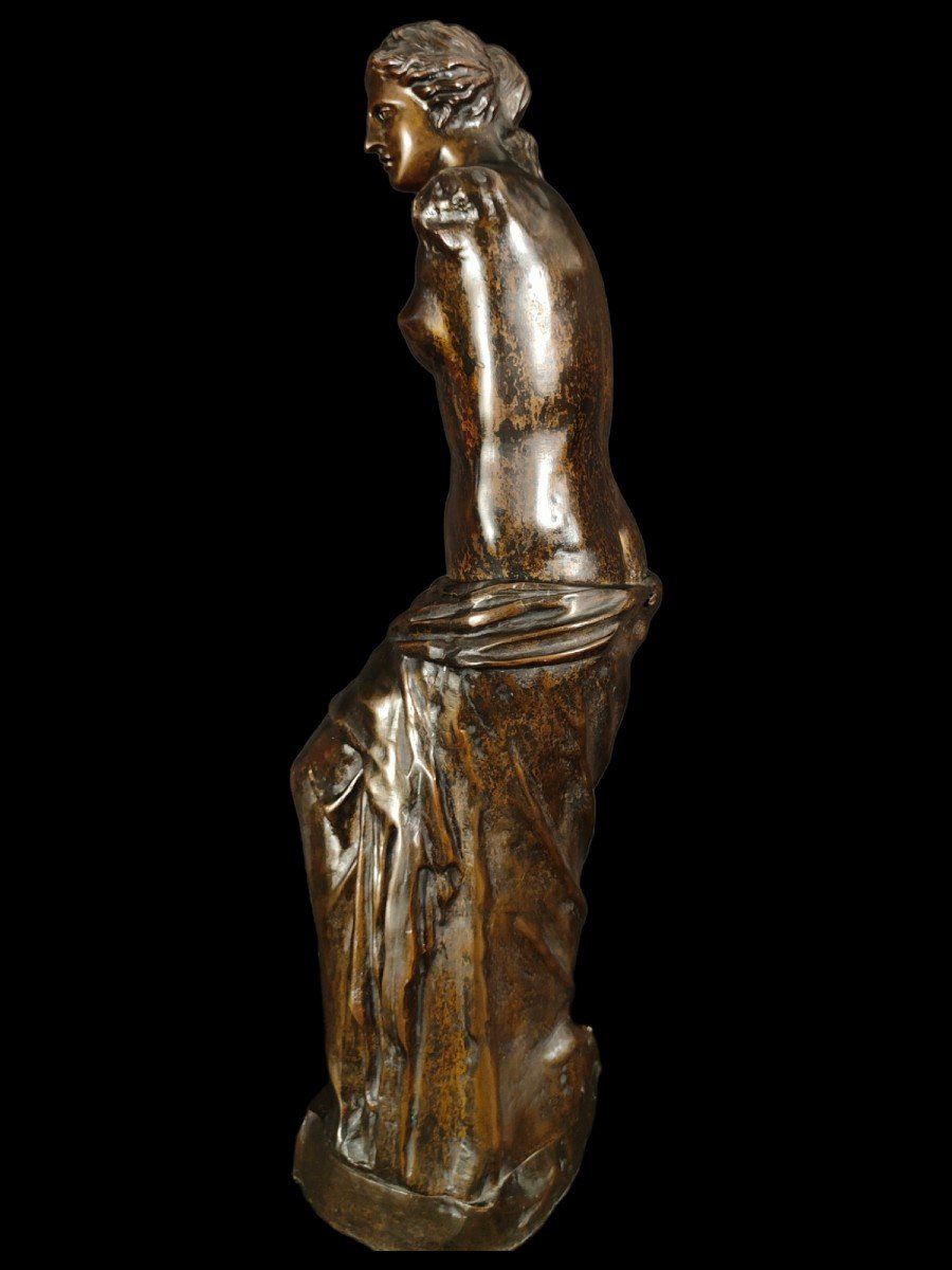 Bronze Sculpture Of Venus, Louvre Museum-photo-3