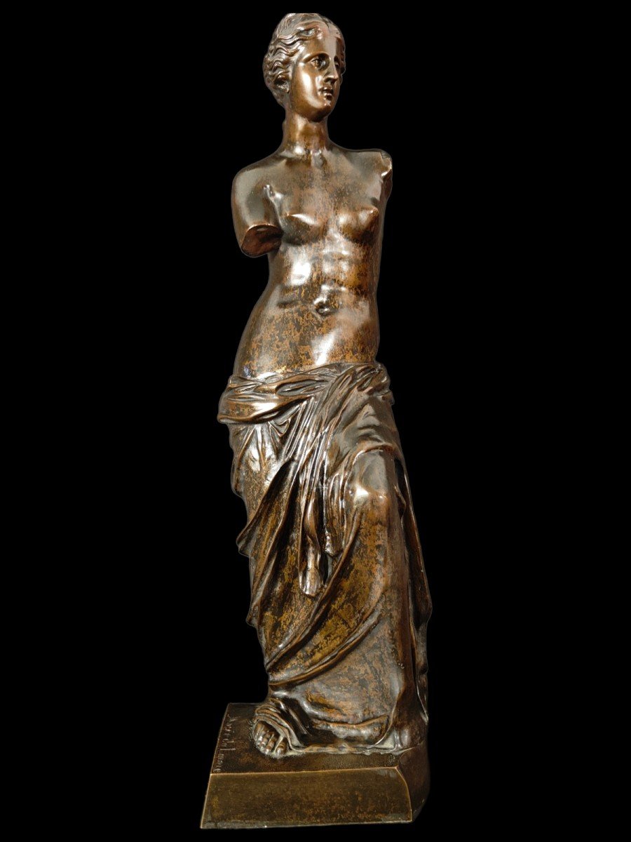 Bronze Sculpture Of Venus, Louvre Museum-photo-6