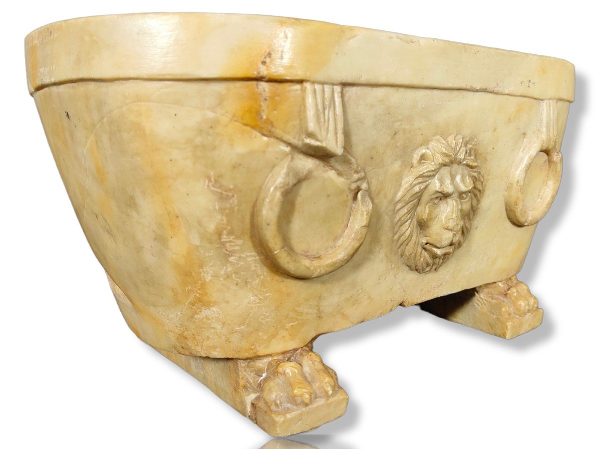 Original 18th Century Roman Marble Bath-photo-8