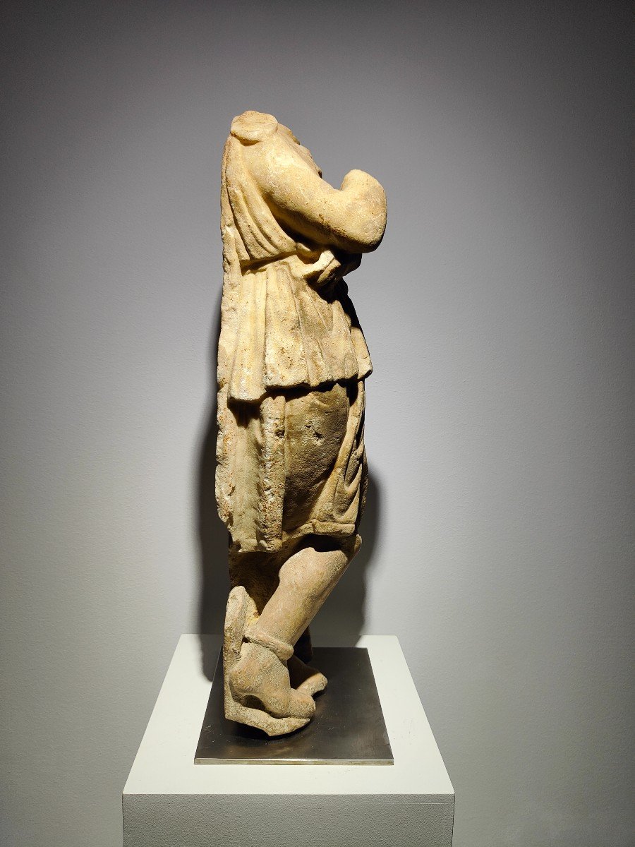 A Roman Marble Sculpture In The Form Of A Young Dacian Barbarian Figure-photo-3