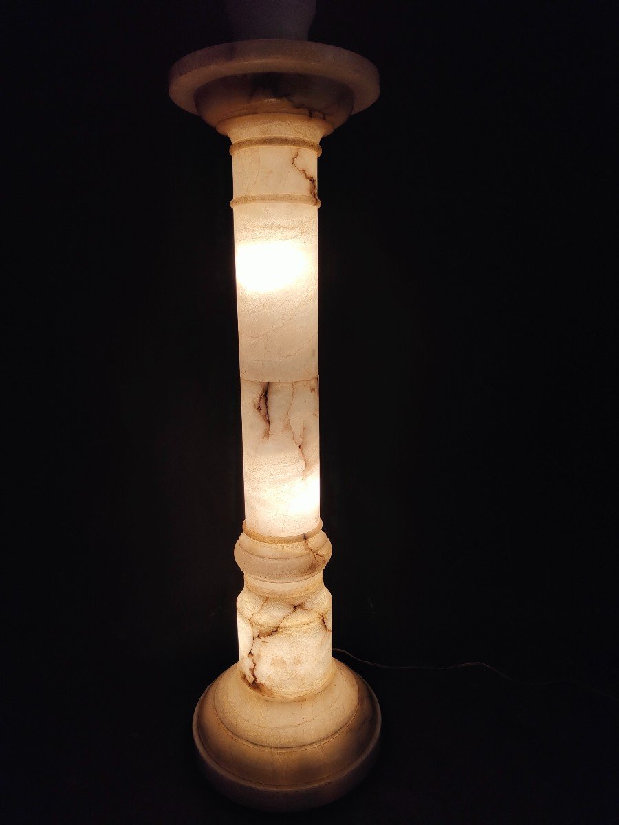 Large Alabaster Pot And Illuminated Base-photo-5