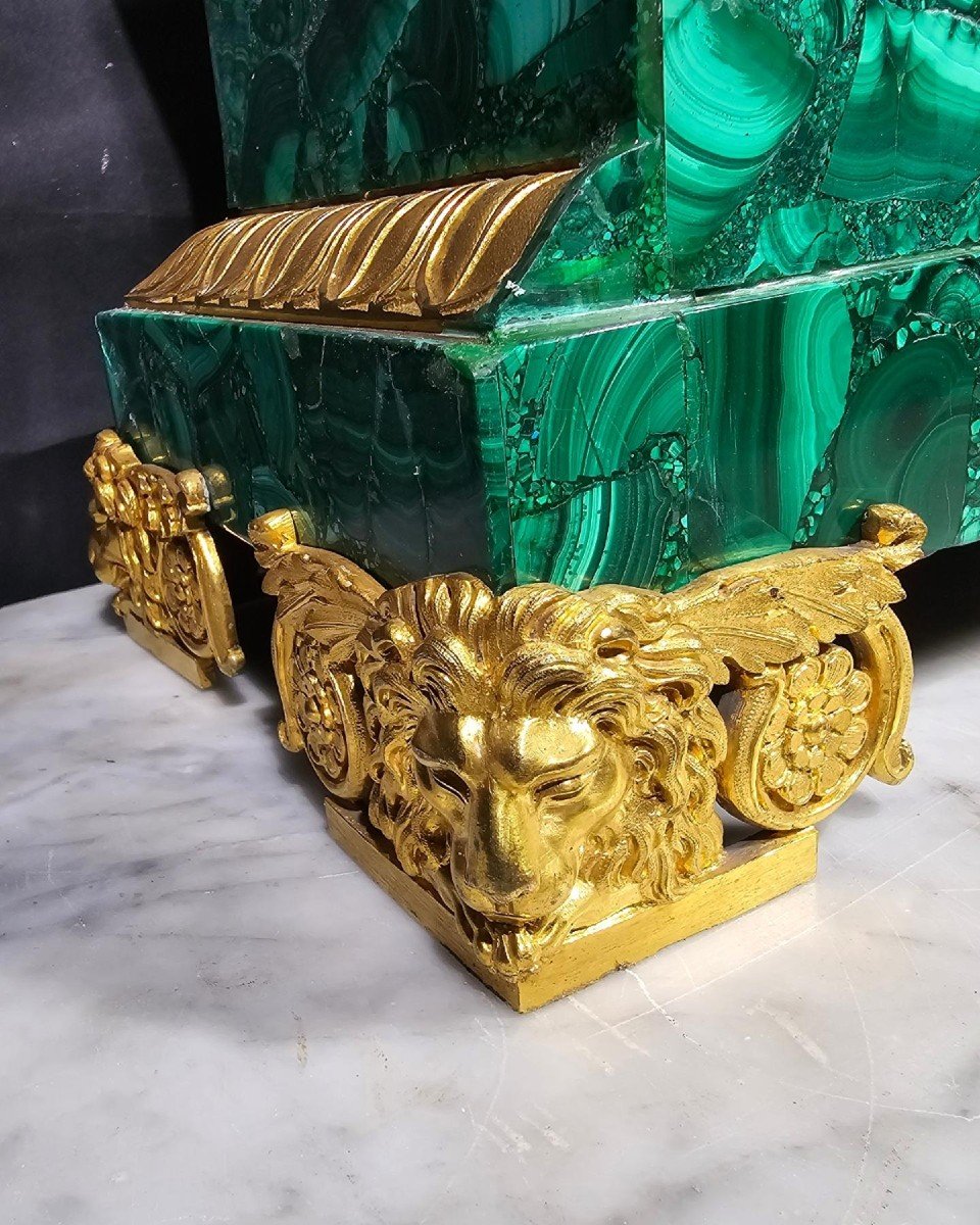 Pendule Français En Malachite Datant De l'époque Du Roi Charles X, Entre 1820 Et 1830-photo-3