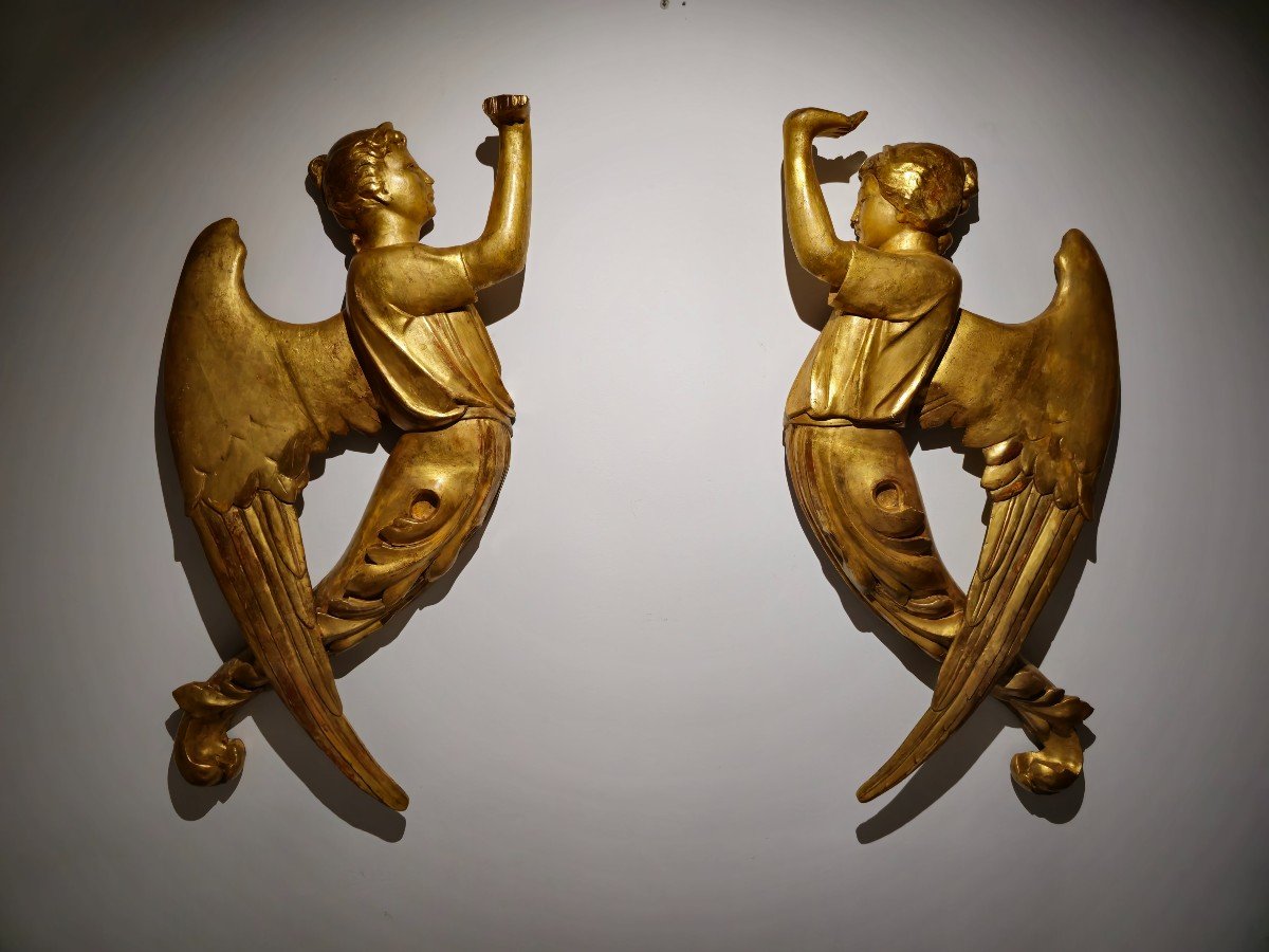 Grande Paire d'Anges Du XVIIIe Siècle En Bois Doré à l'Or 24 Carats 105 Cm-photo-3