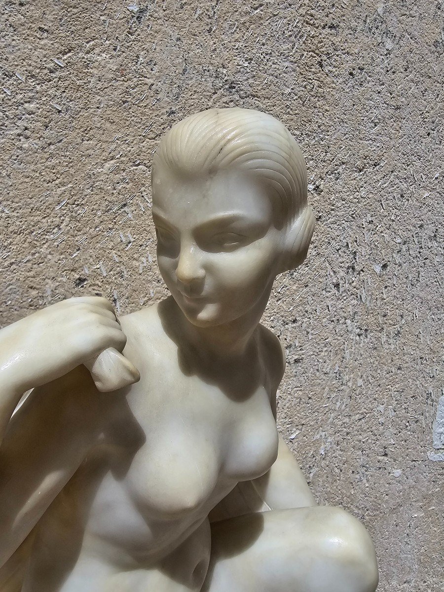 Elegant Art Deco Sculpture In Alabaster Symbolizing A Dancer-photo-3