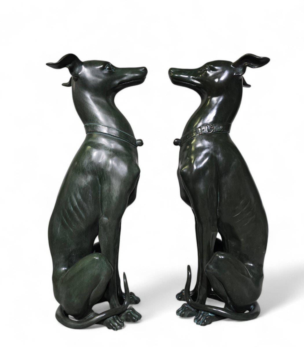 Elegant Pair Of 1950s Italian Greyhound Statues In Green Patinated Bronze