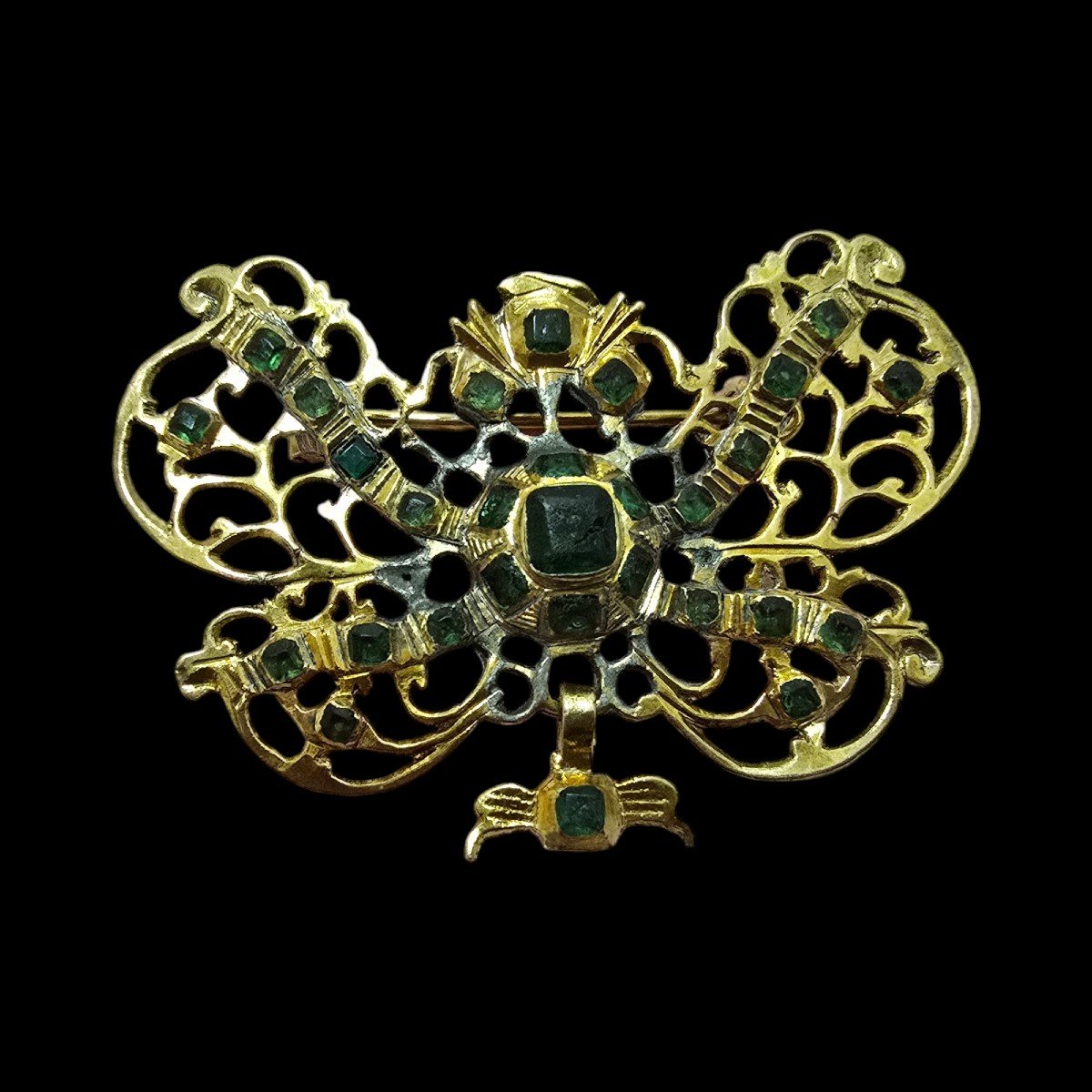 Elegant 17th Century Spanish Brooch In Gilt Metal-photo-2