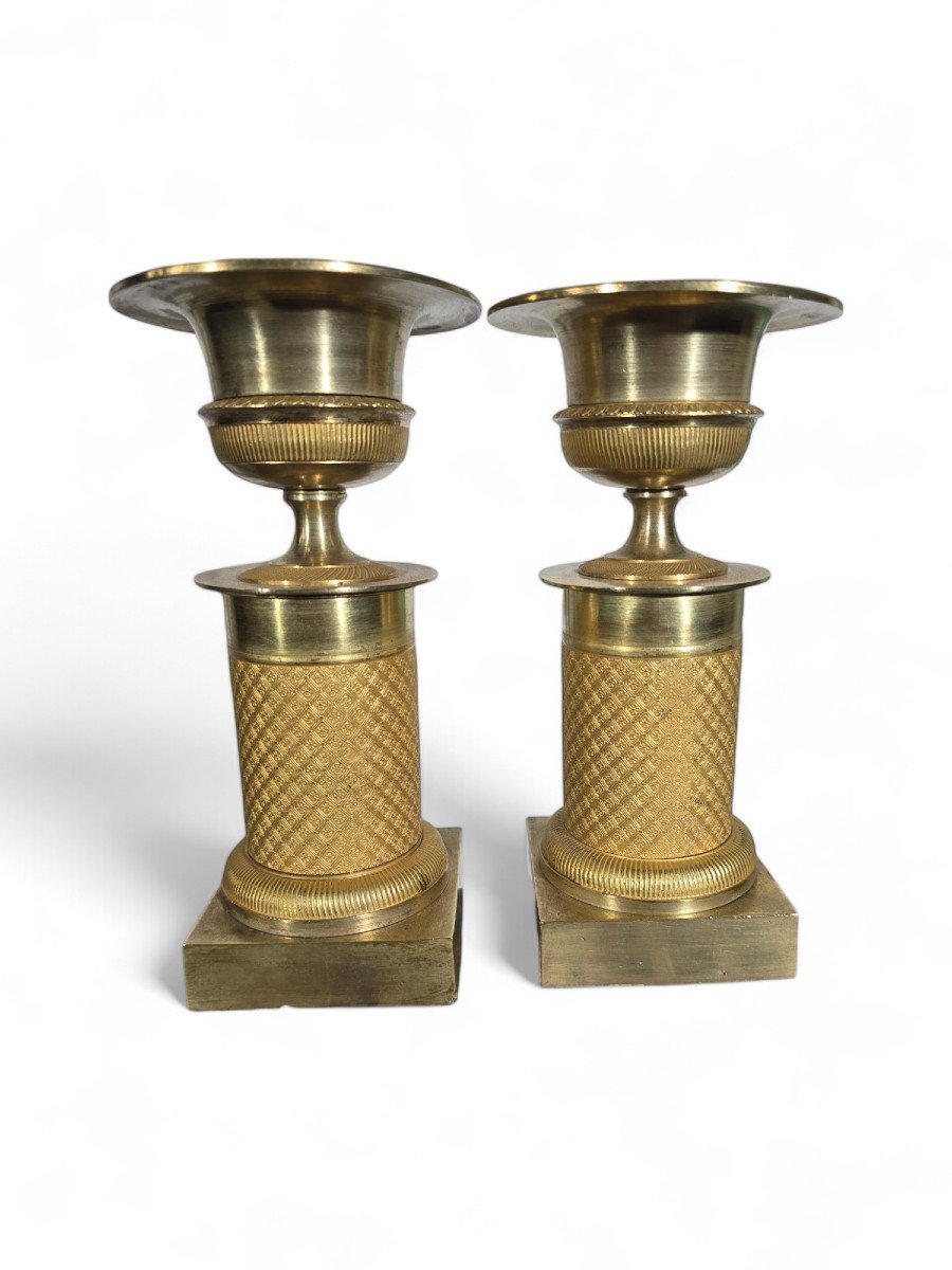 Pair Of 19th Century French Gilt Bronze Decorative Cups-photo-3