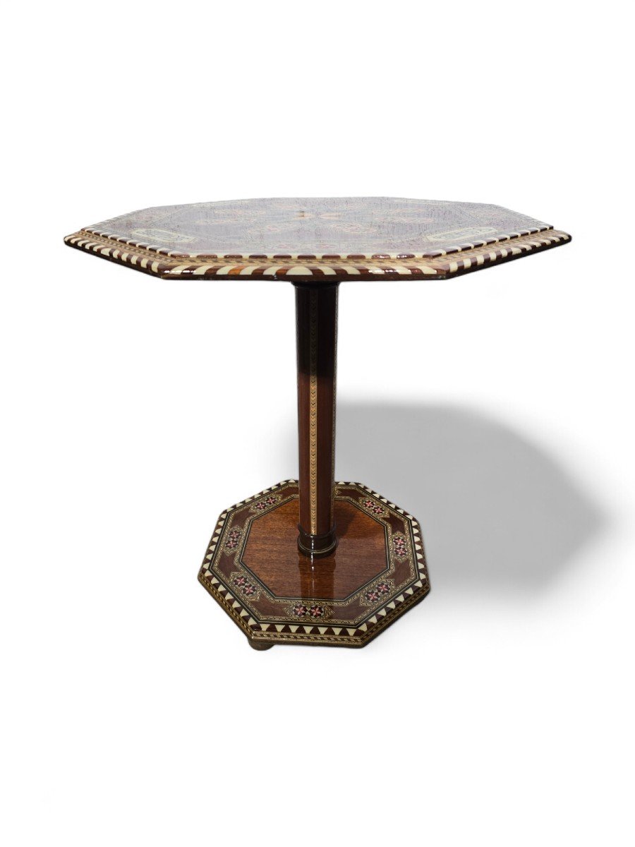 Table Incrustée De Motifs Arabesques Vintage Des Années 1950 – Fabriquée à Grenade, En Espagne-photo-2