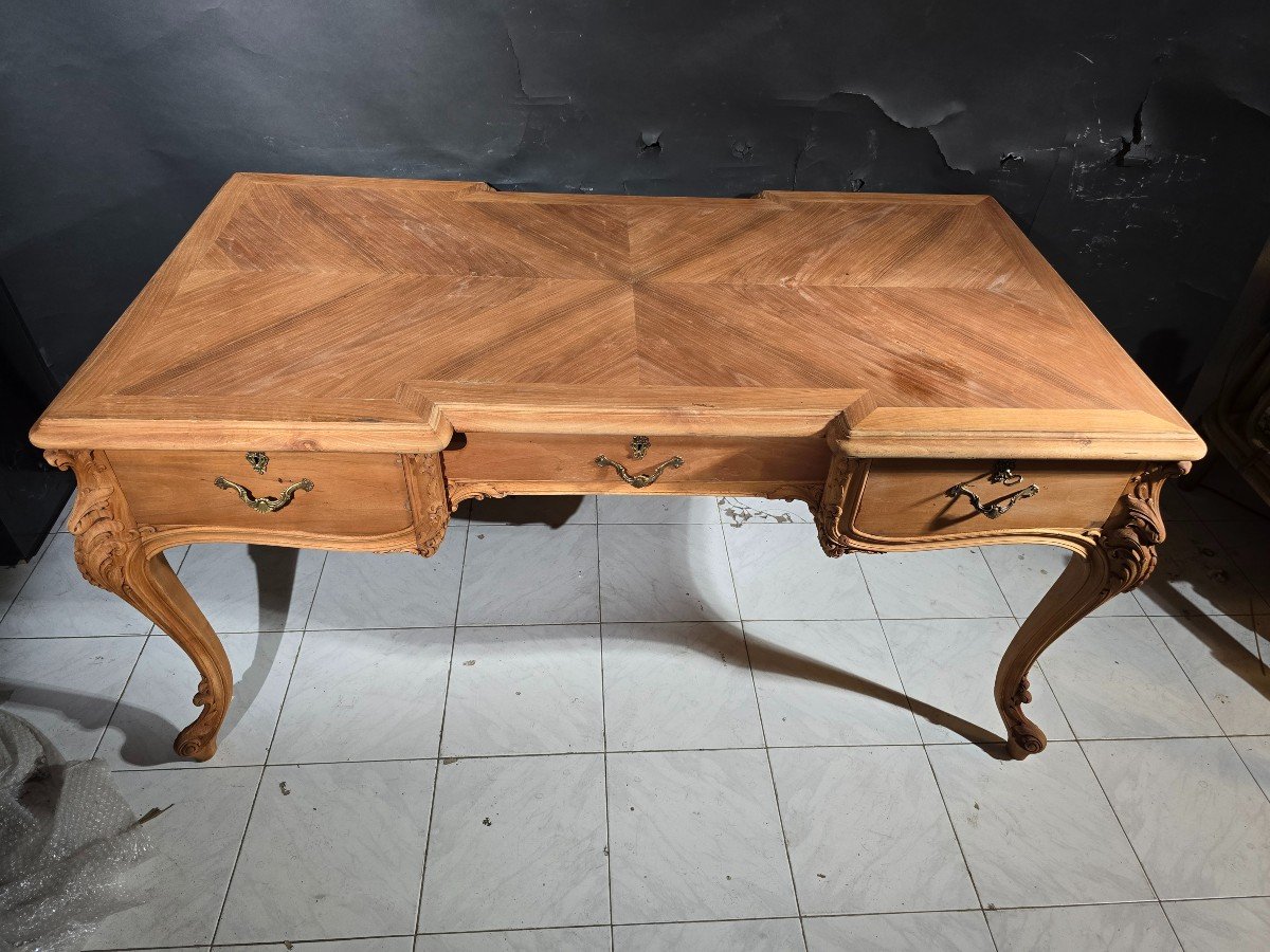 Elegant 19th Century French Desk – Solid Fruitwood With Bronze Accents-photo-3