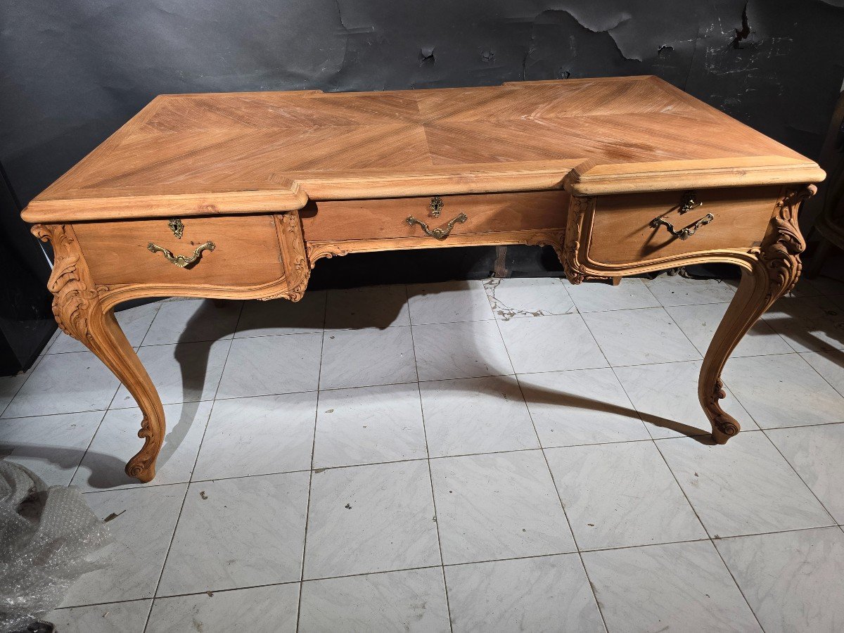 Elegant 19th Century French Desk – Solid Fruitwood With Bronze Accents-photo-4