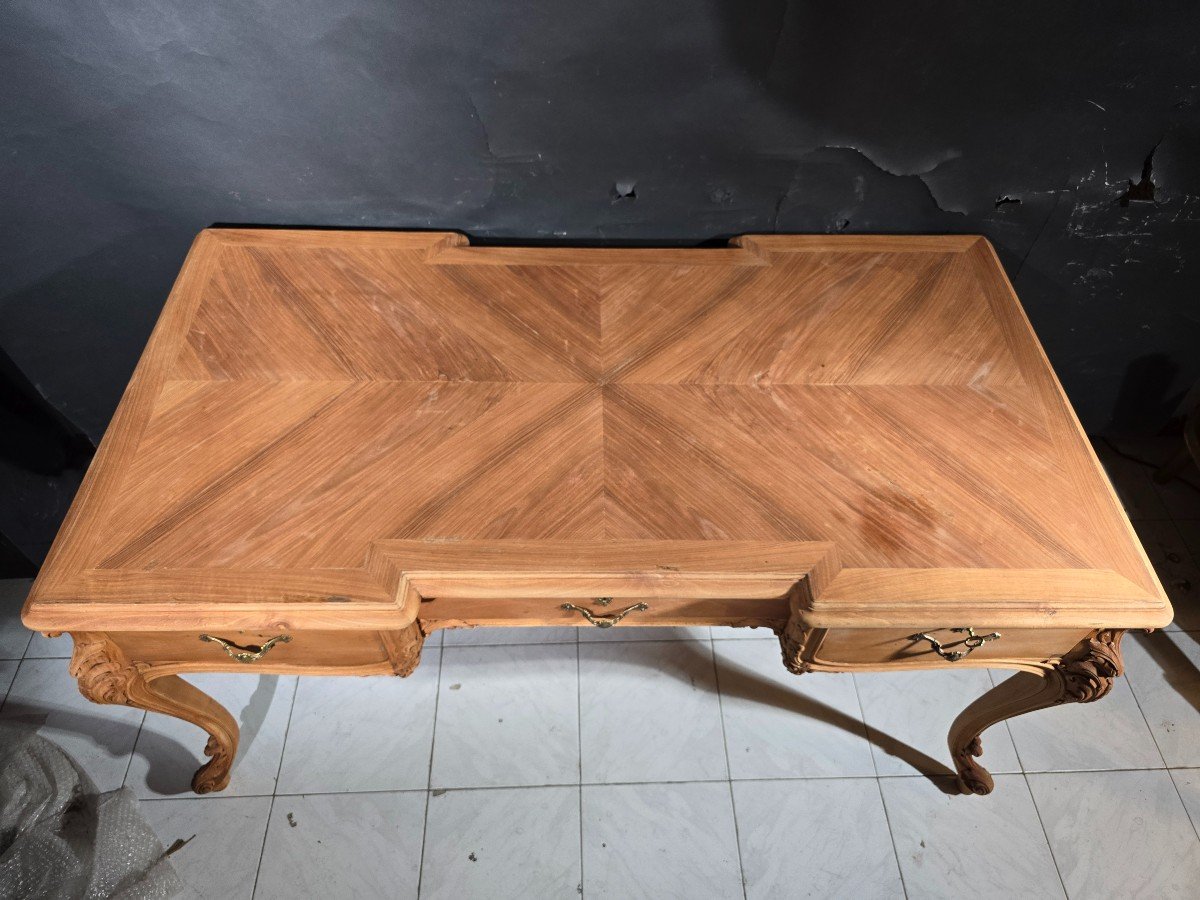 Elegant 19th Century French Desk – Solid Fruitwood With Bronze Accents-photo-1