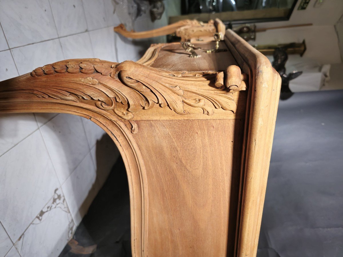 Elegant 19th Century French Desk – Solid Fruitwood With Bronze Accents-photo-6