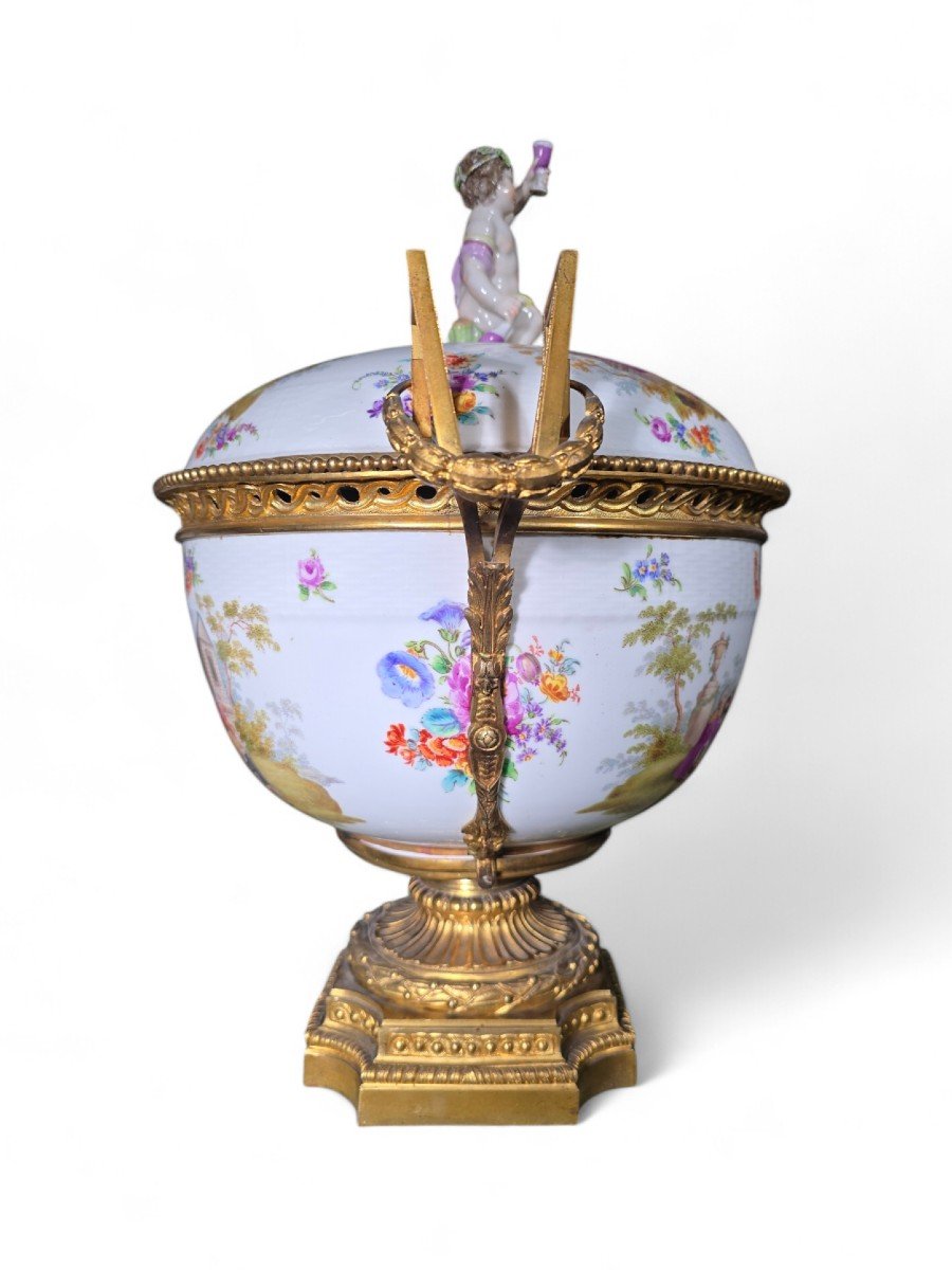 19th Century German Porcelain Centerpiece With Gilt Bronze Mounts-photo-6