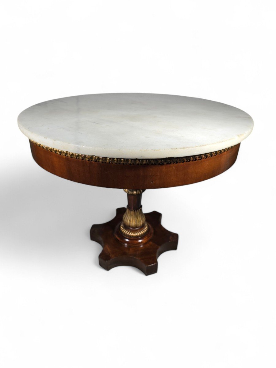 Elegant 19th Century Italian Round Center Table With Carrara Marble Top-photo-4