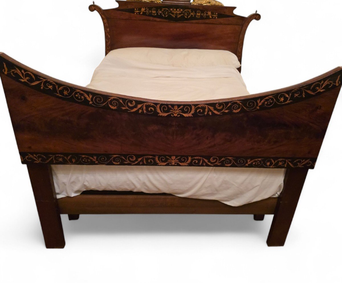 19th Century Spanish Queen Bed In Exotic Wood With Marquetry And Gold Details-photo-6