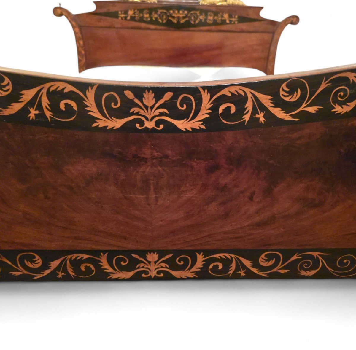 19th Century Spanish Queen Bed In Exotic Wood With Marquetry And Gold Details-photo-7