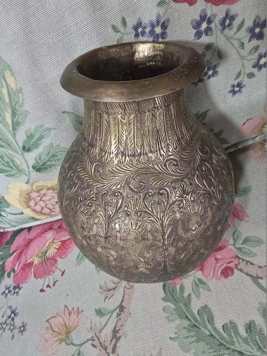 Antique 19th Century Brass Vase With Exotic Figures-photo-5