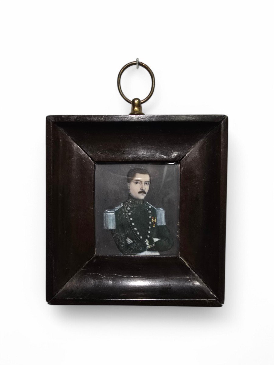 Portrait Miniature à l'Huile Du XVIIIe Siècle – Officier Militaire Européen-photo-7