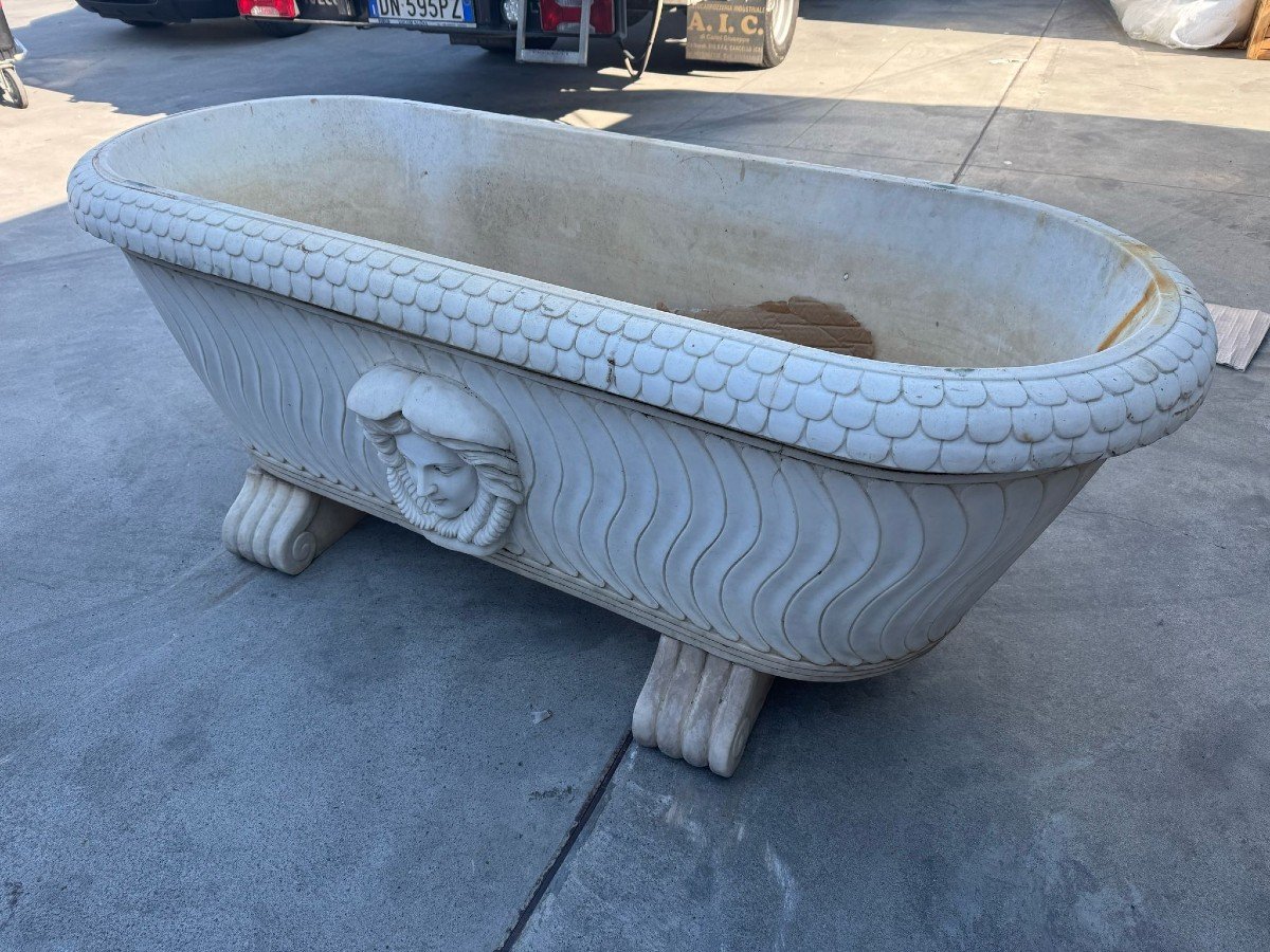 Pair Of Classic Italian Marble Bathtubs – 20th Century-photo-1