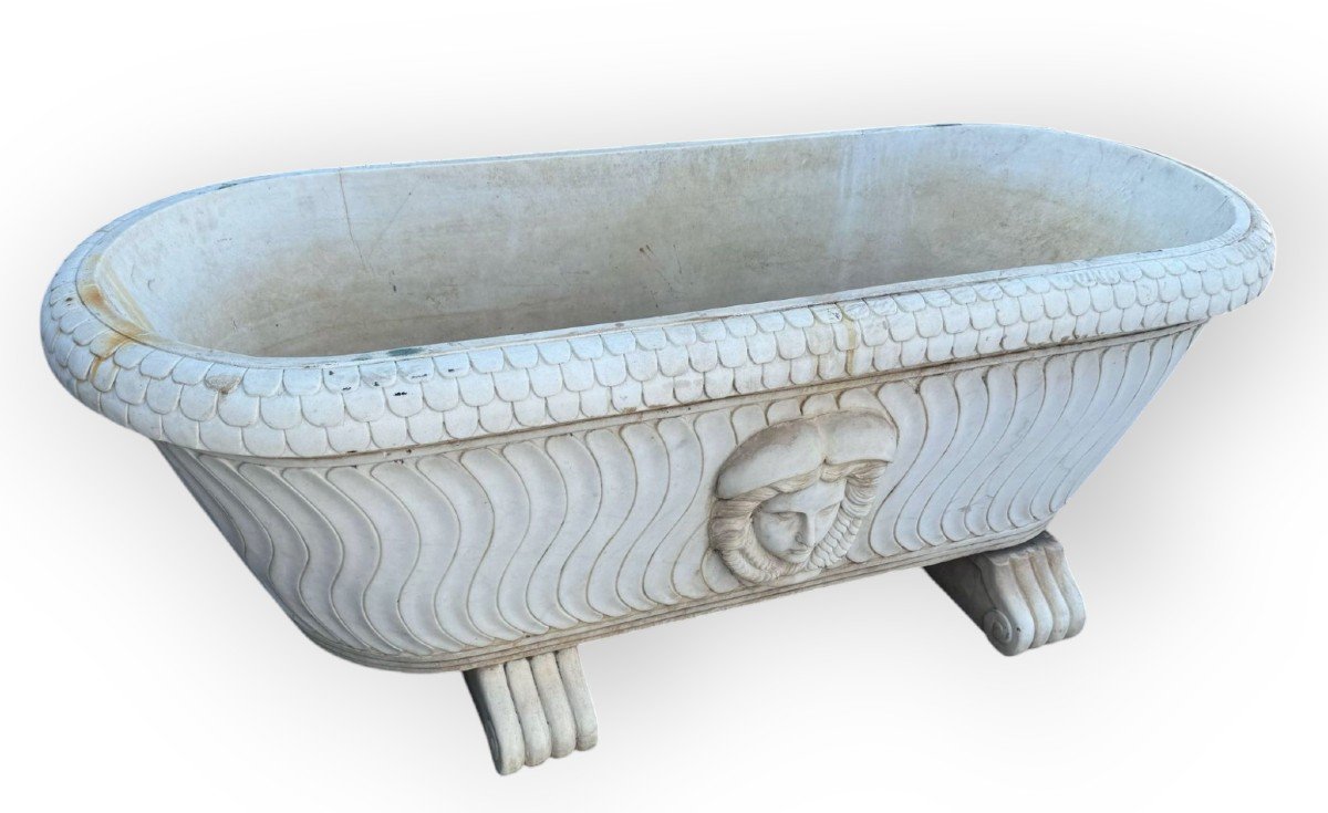 Pair Of Classic Italian Marble Bathtubs – 20th Century