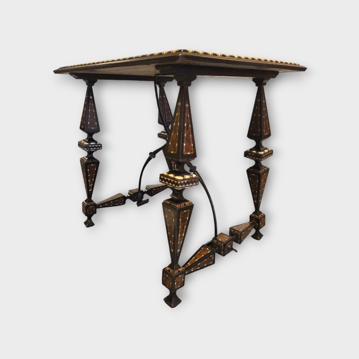 Table d'Appoint En écaille De Tortue Du XIXe Siècle – Style Espagnol Avec Influence Arabe-photo-3