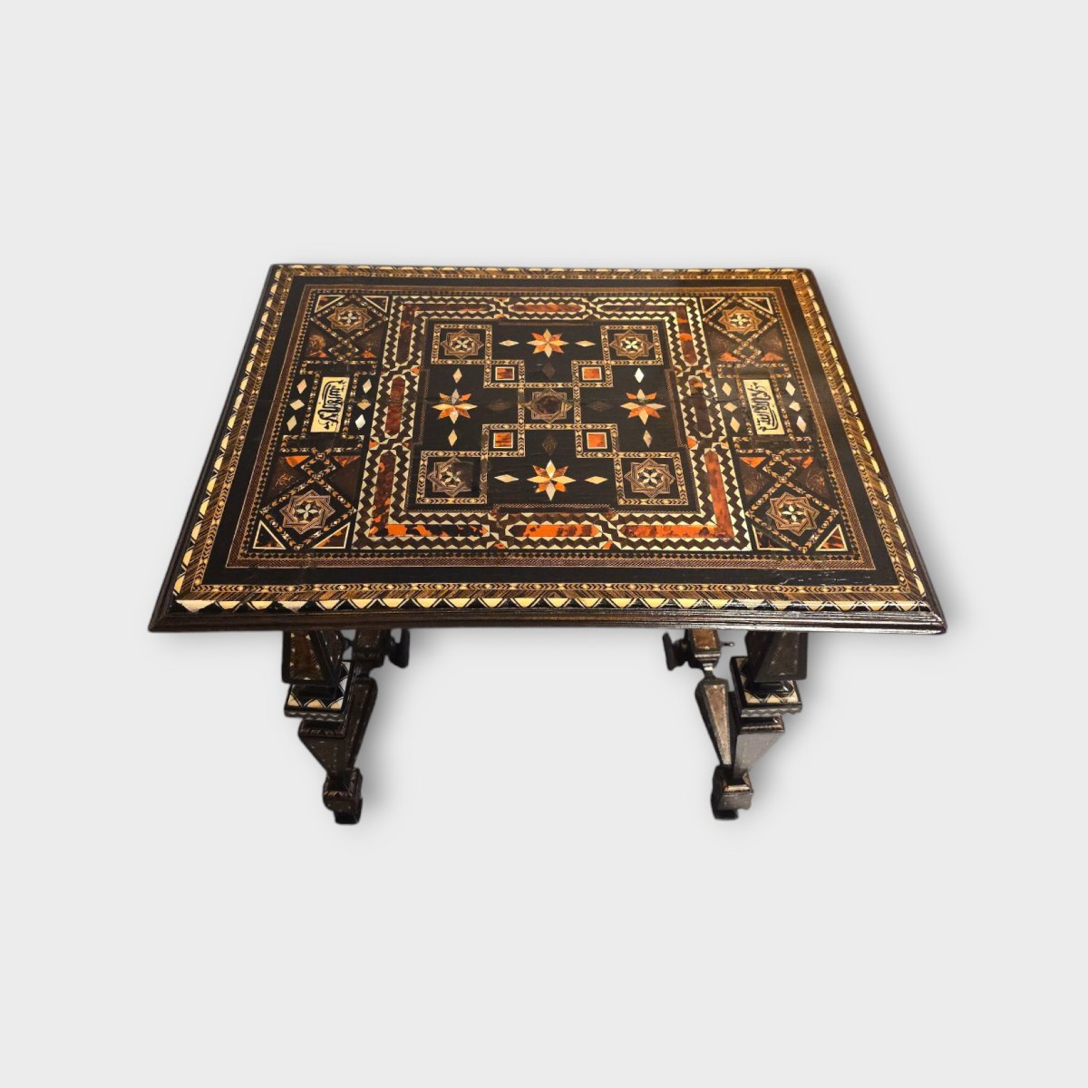 Table d'Appoint En écaille De Tortue Du XIXe Siècle – Style Espagnol Avec Influence Arabe-photo-6