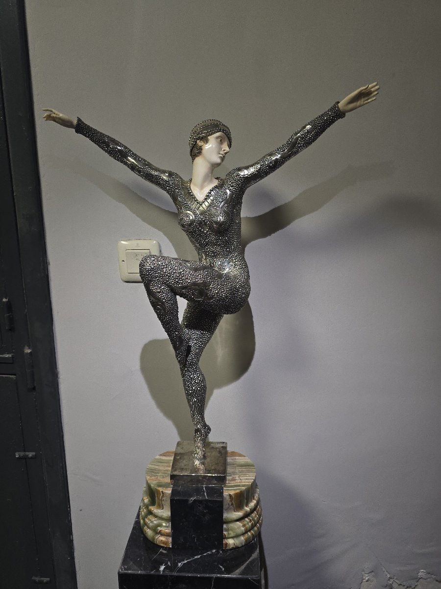 Sculpture En Bronze Argenté De Demètre H. Chiparus – Art Déco-photo-1