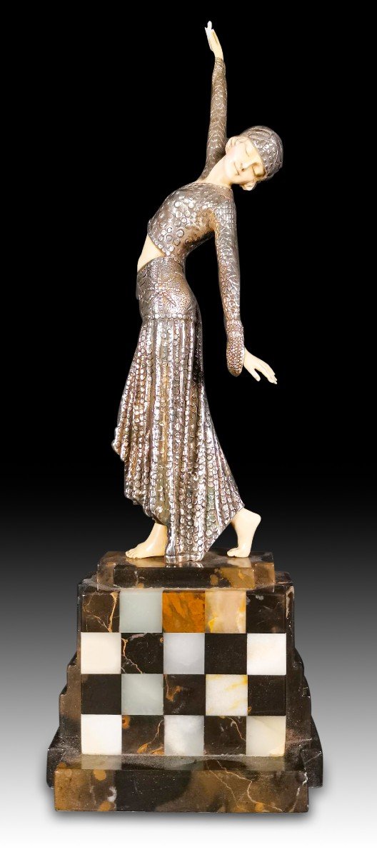 Demeter H.chiparus Statue